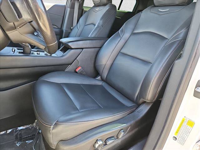 Used 2021 Cadillac XT4 Sport w/ Technology Package FWD image 15