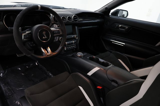 Used 2021 Ford Mustang Shelby GT500 w/ Carbon Fiber Track Pack image 78