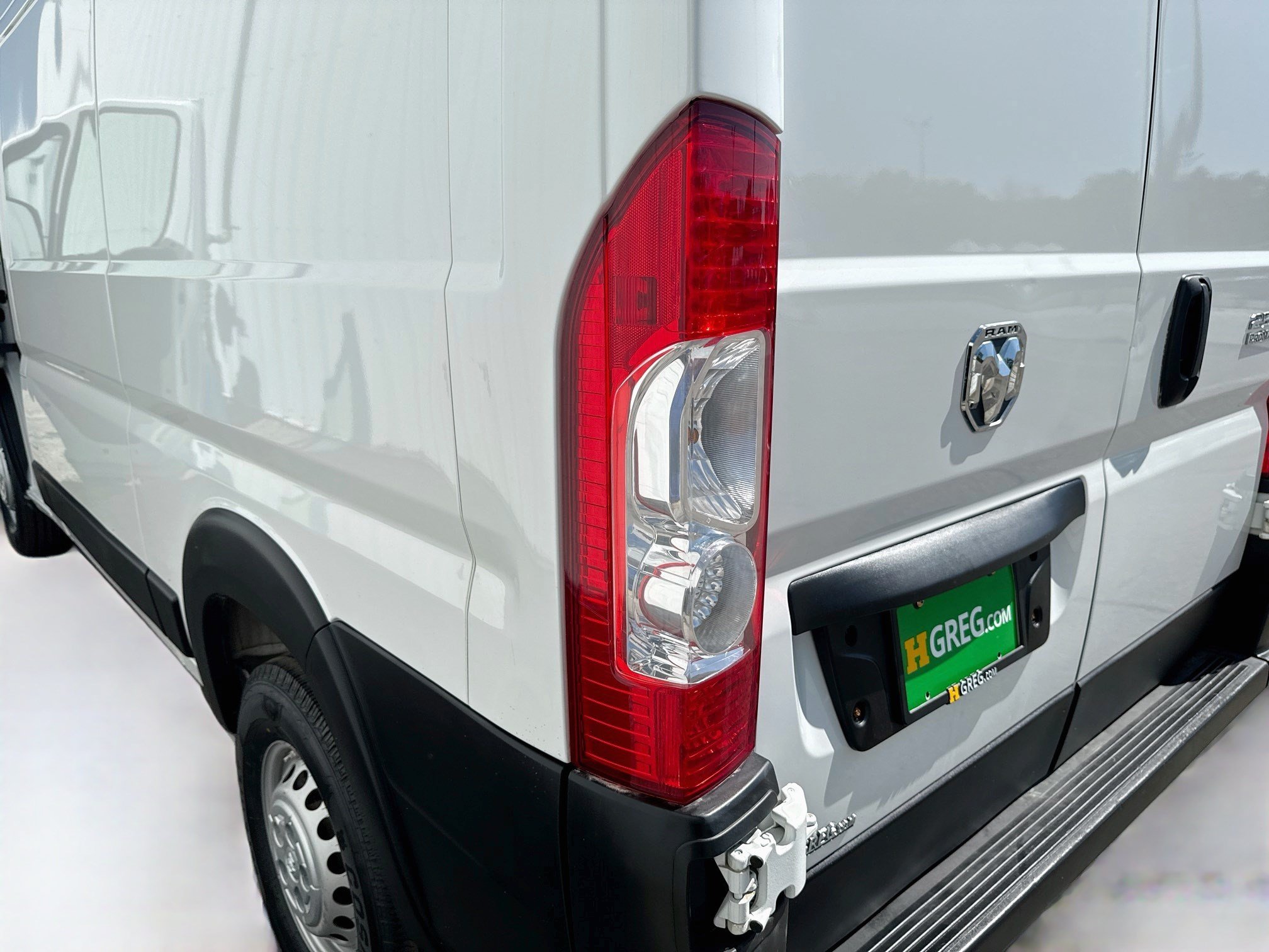 Used 2025 RAM ProMaster 2500 w/ Convenience Group FWD image 28