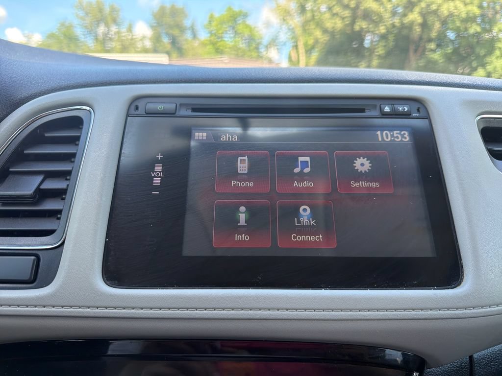Used 2017 Honda HR-V EX image 19