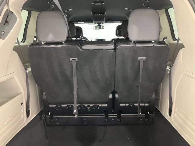 Used 2019 Dodge Grand Caravan SXT FWD image 43