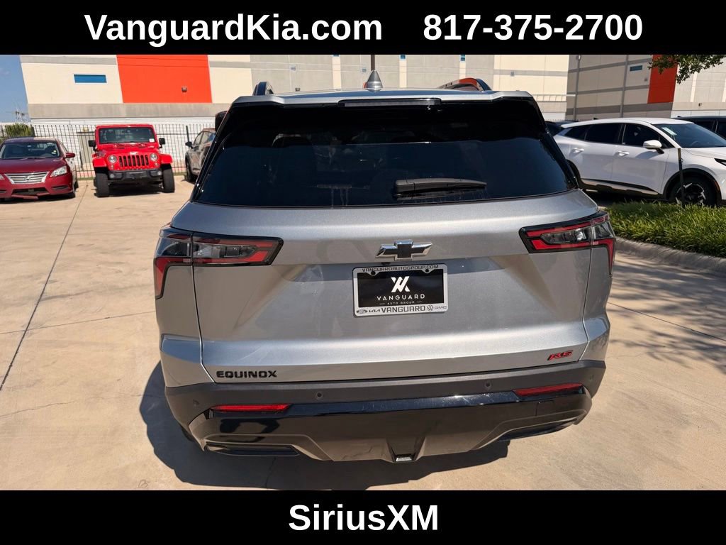 Used 2025 Chevrolet Equinox RS FWD image 3