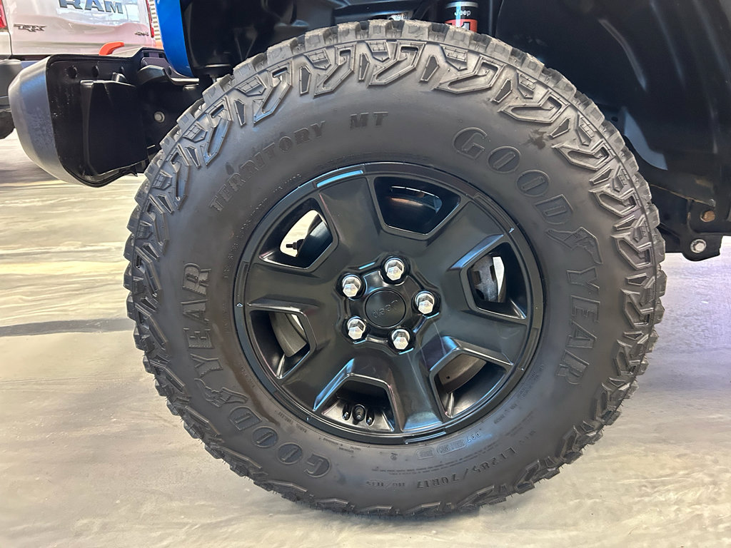 Used 2021 Jeep Gladiator Mojave AWD/4WD image 23