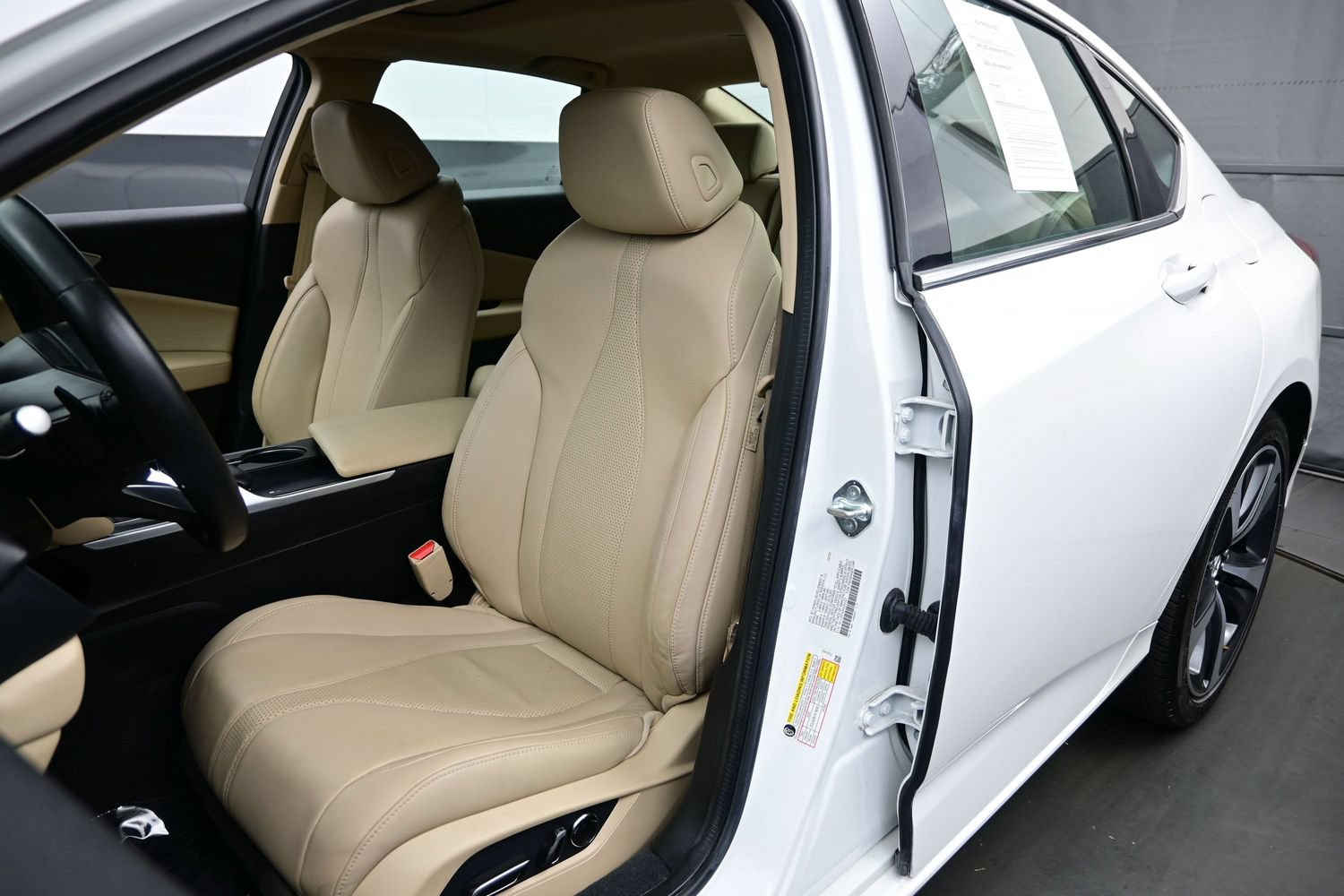 Used 2024 Acura TLX w/ Technology Package FWD image 15