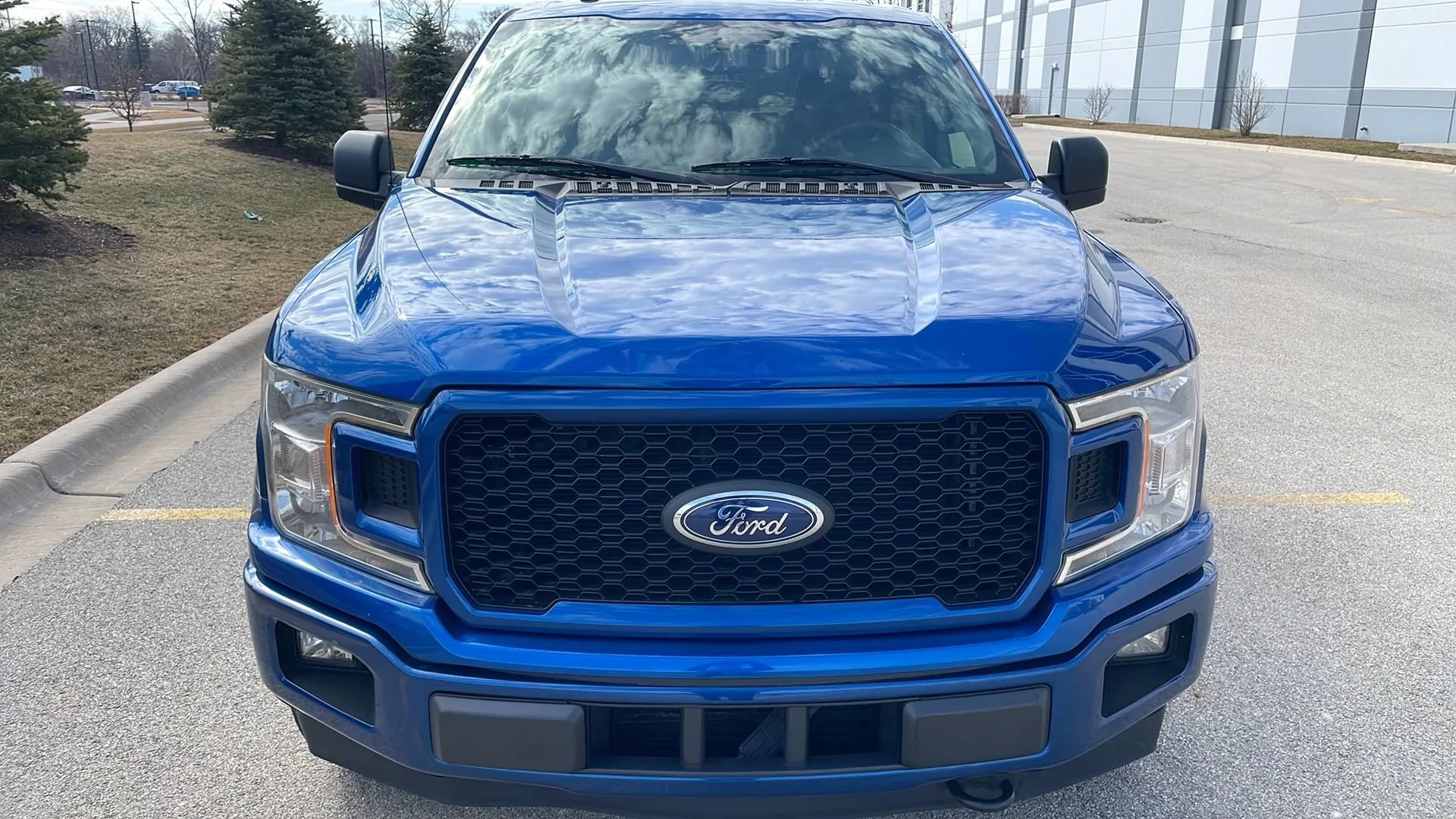 Used 2018 Ford F150 XL w/ Equipment Group 101A Mid AWD/4WD image 4