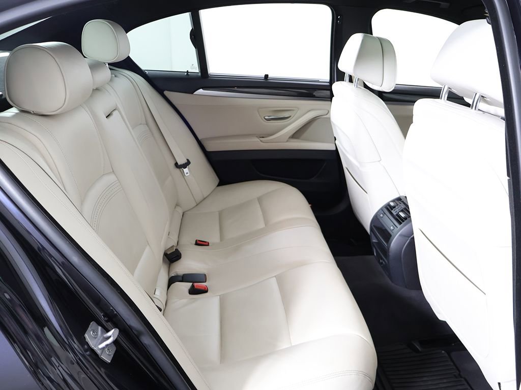 Used 2014 BMW 550i xDrive Sedan AWD/4WD image 39