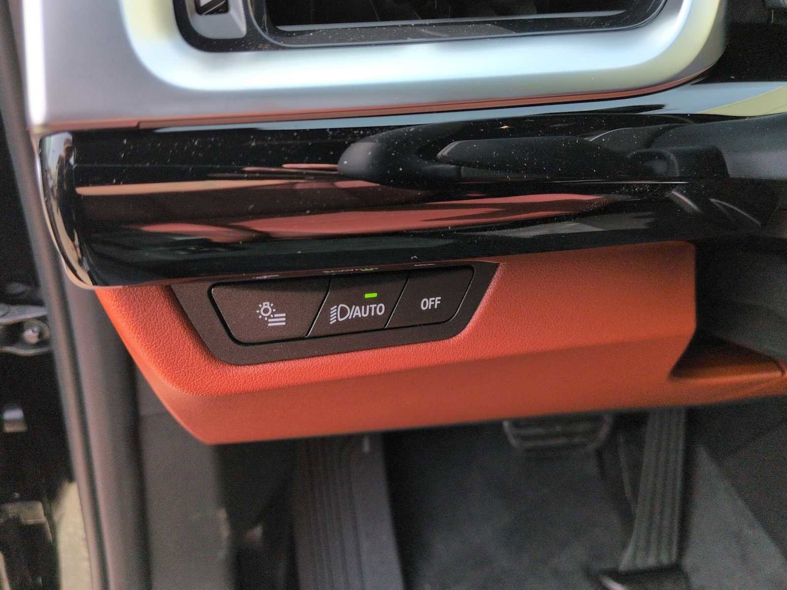 New 2026 BMW X1 xDrive28i w/ Technology Package image 18