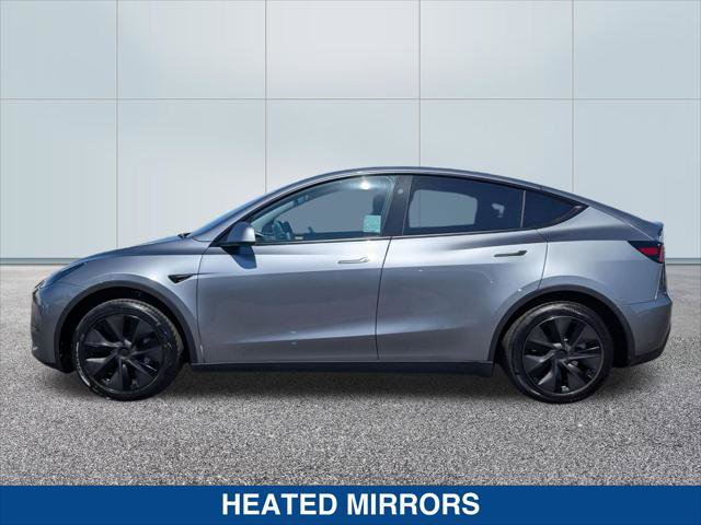 Used 2025 Tesla Model Y Long Range image 2