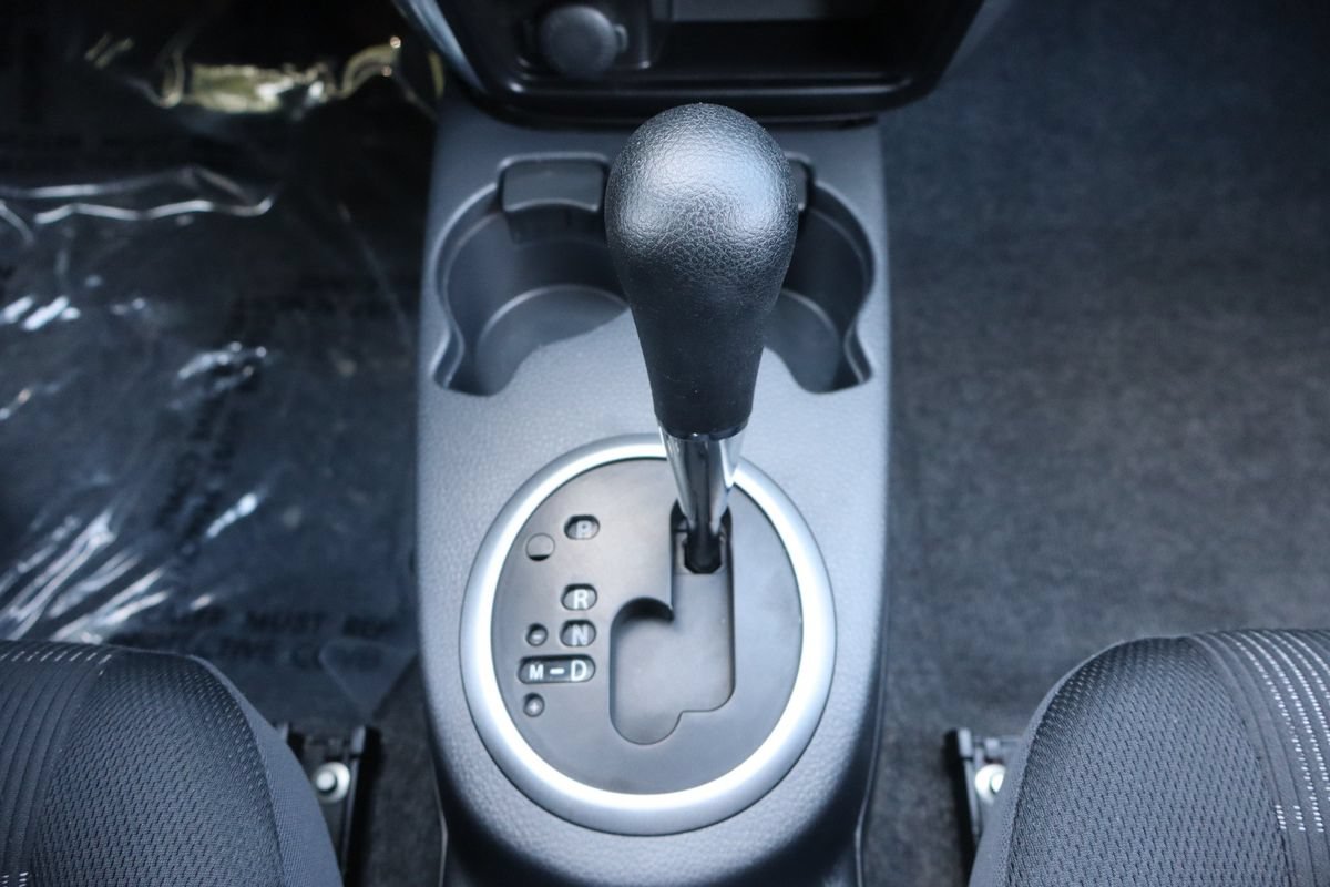 Used 2010 Suzuki SX4 Touring AWD/4WD image 35