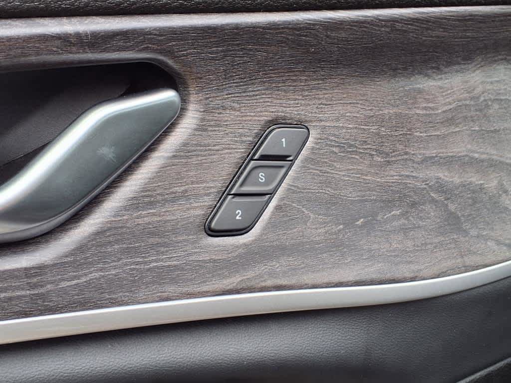 Used 2022 Jeep Grand Cherokee Limited AWD/4WD image 13