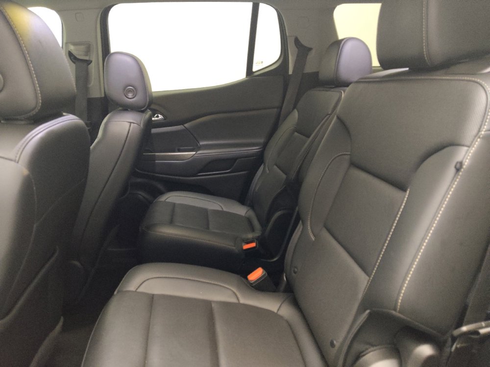 Used 2023 GMC Acadia SLT w/ Preferred Package image 18