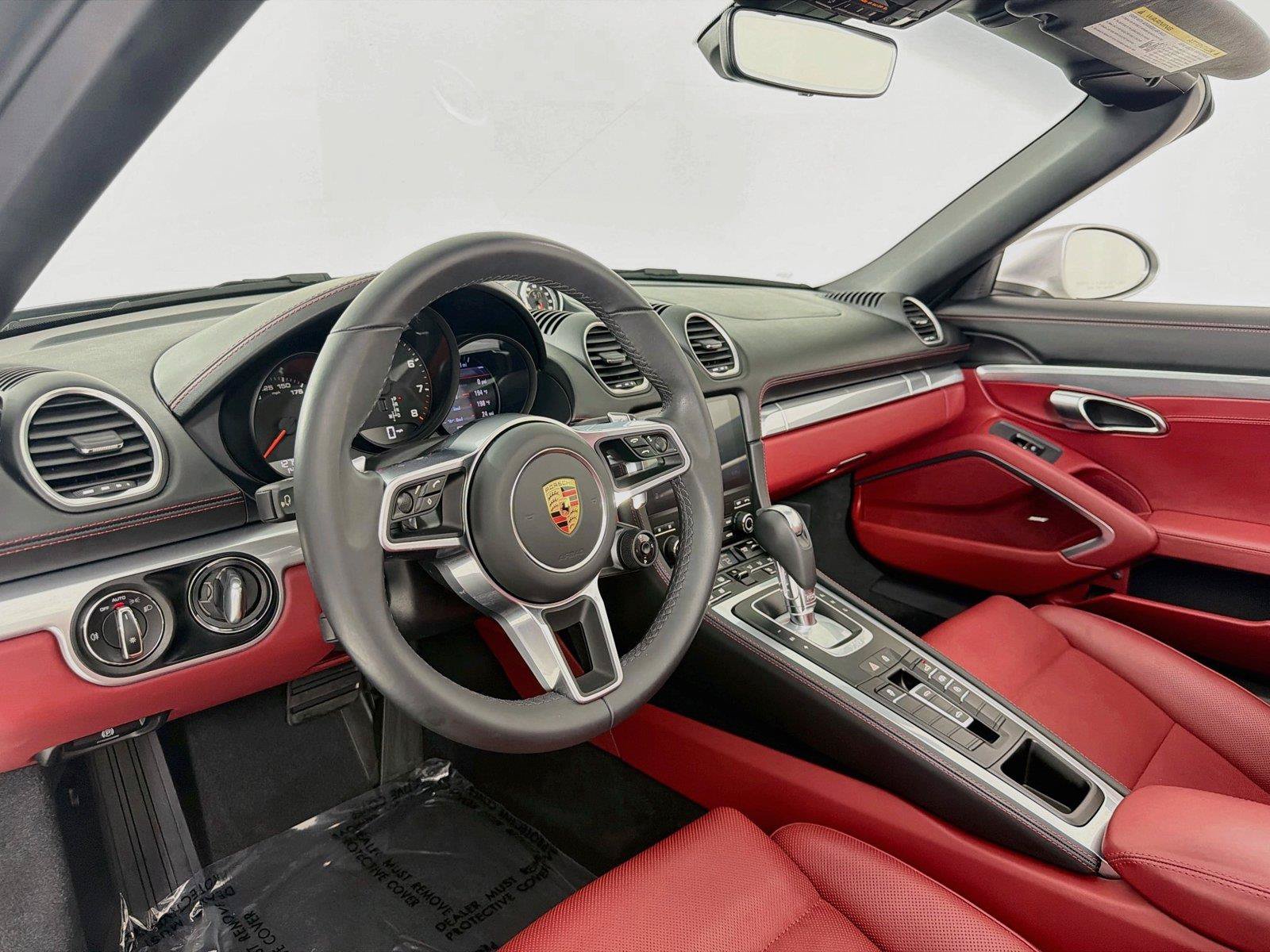 Certified 2024 Porsche 718 Boxster RWD image 4