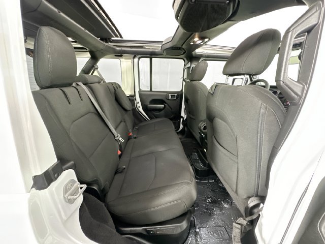 Used 2023 Jeep Wrangler Unlimited w/ Sun & Screen Package AWD/4WD image 29