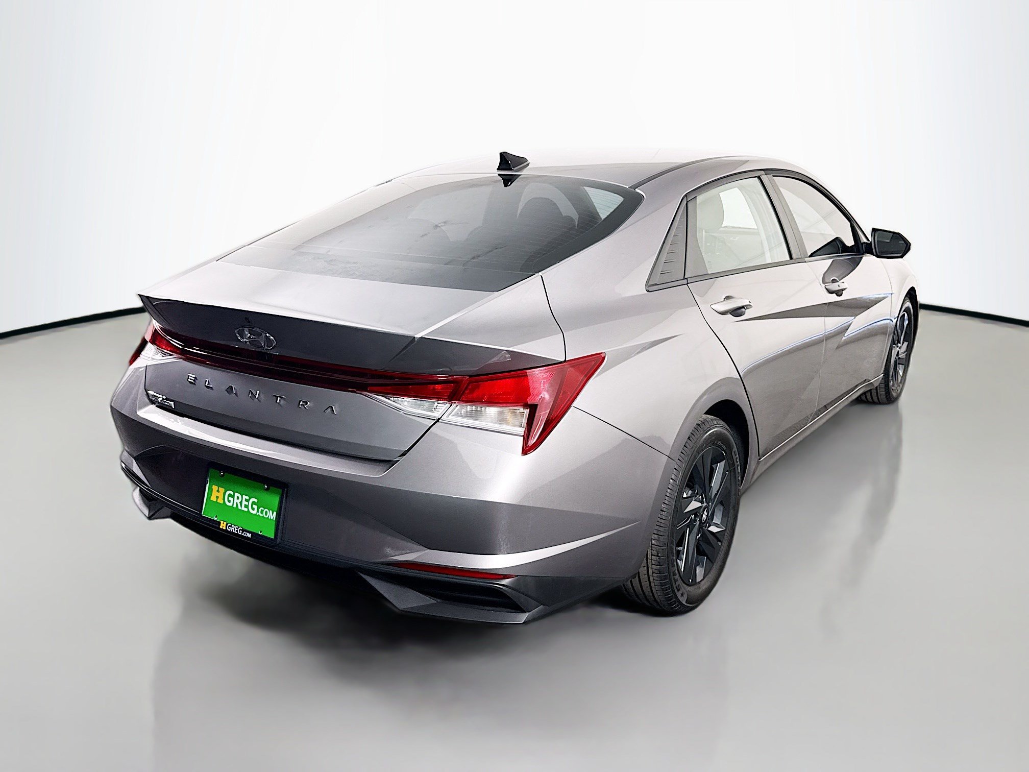 Used 2022 Hyundai Elantra SEL FWD image 10