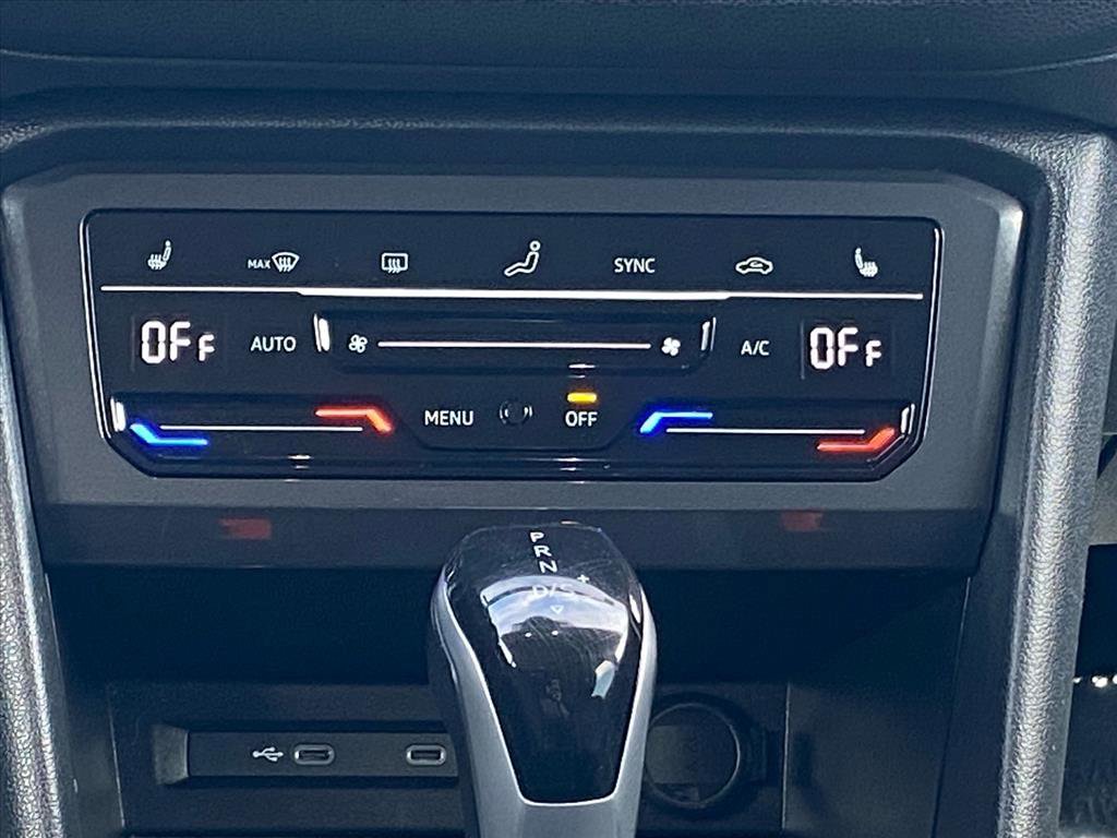 Certified 2023 Volkswagen Tiguan SE image 10