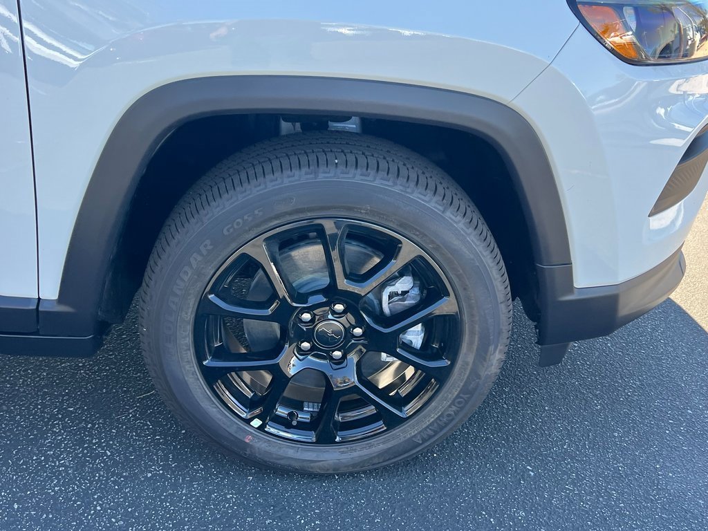 New 2026 Jeep Compass Latitude w/ Quick Order Package 29K image 11