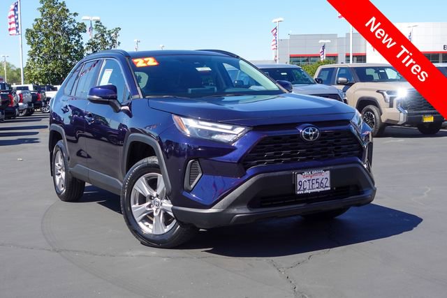 Certified 2022 Toyota RAV4 XLE w/ Convenience Package image 2