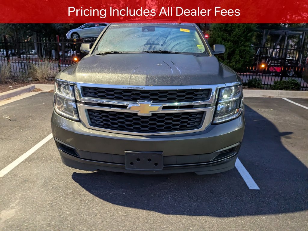 Used 2019 Chevrolet Suburban LT w/ Max Trailering Package RWD image 2