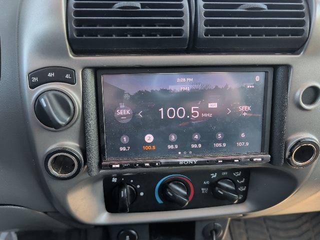 Used 2011 Ford Ranger XLT image 10