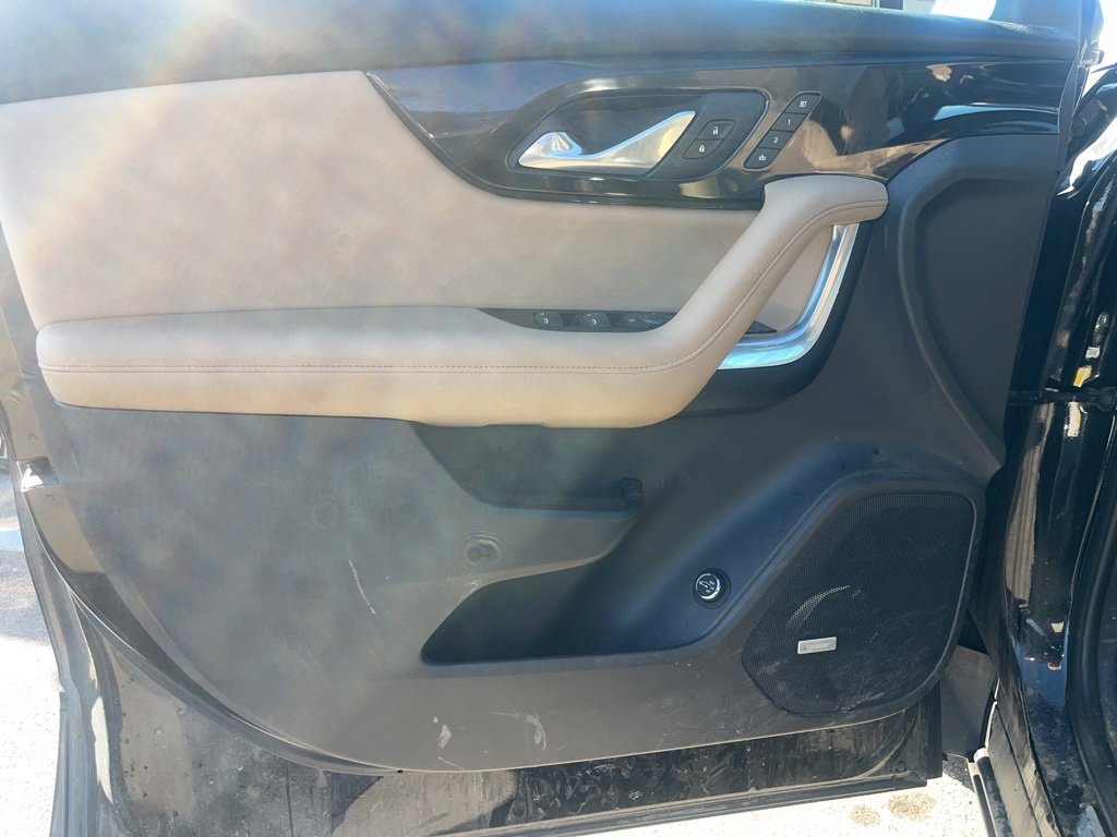 Used 2019 Chevrolet Blazer Premier w/ Sun and Wheels Package image 7