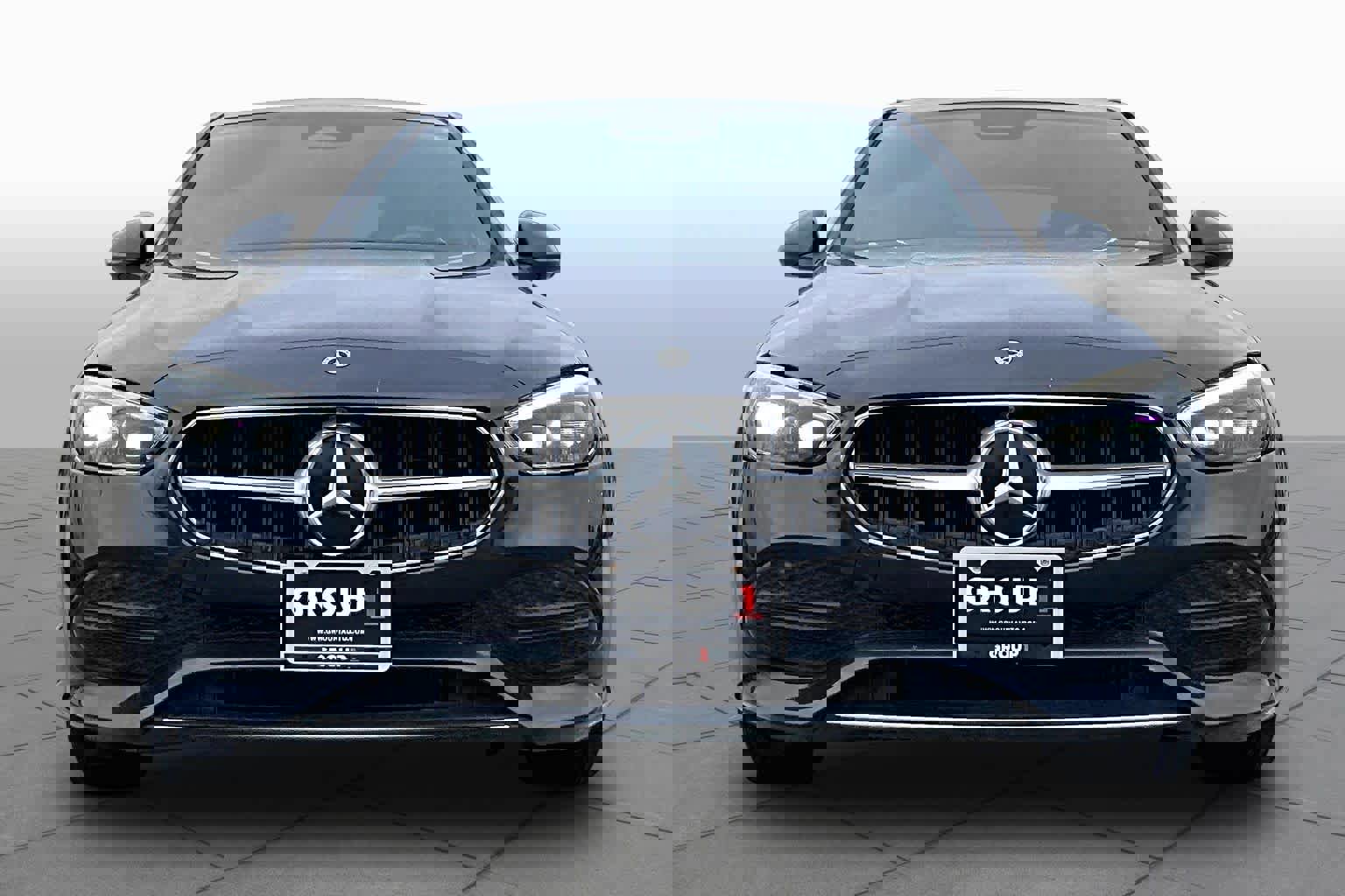 Used 2022 Mercedes-Benz C 300 Sedan w/ Exclusive Trim Package image 4