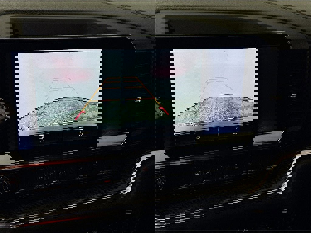 Used 2024 Chevrolet Silverado 1500 LT image 8