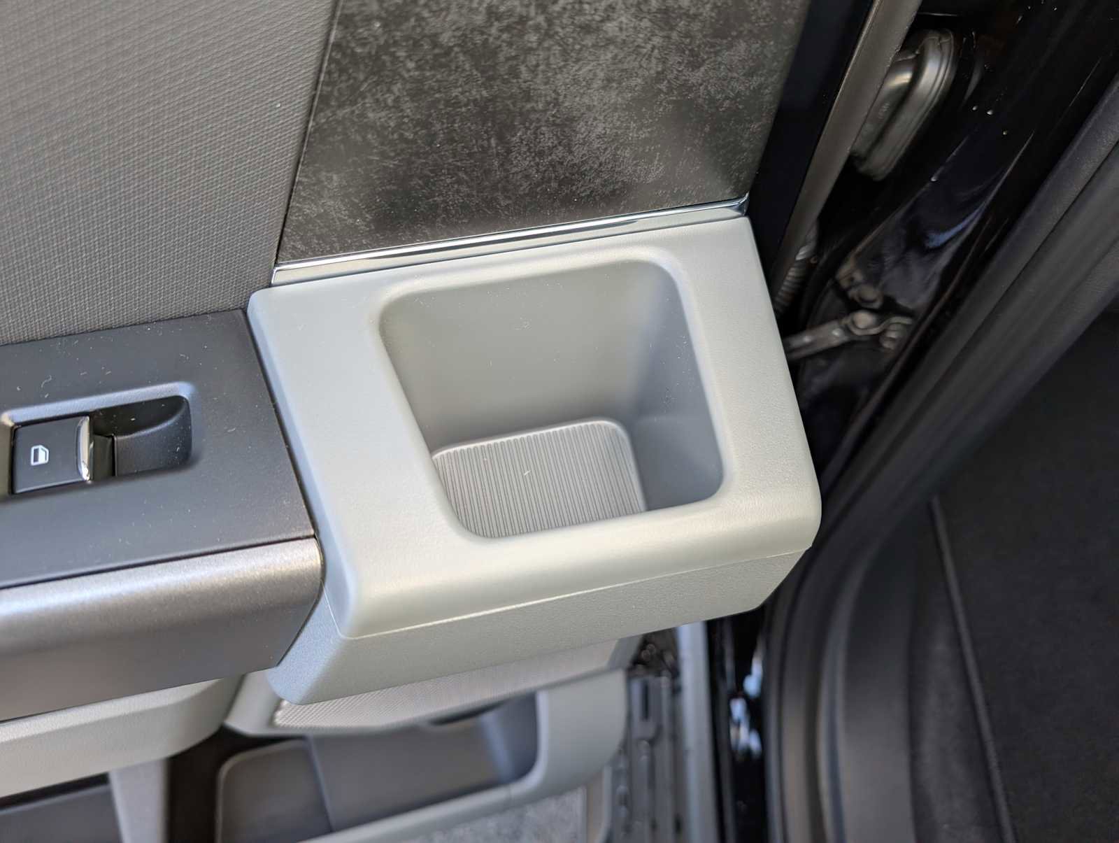 New 2025 Ford F150 Lightning Flash image 18