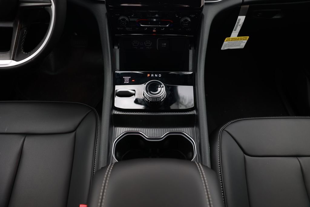 New 2025 Jeep Grand Cherokee Limited image 24