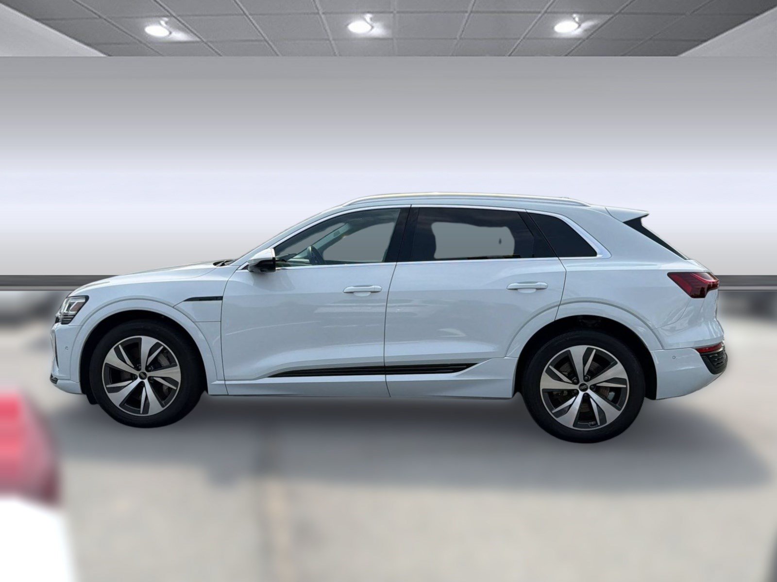 Used 2024 Audi Q8 e-tron Premium Plus w/ Premium Plus Package AWD/4WD image 2