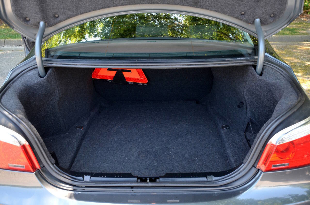 Used 2009 BMW 535i 535i 4dr Sedan image 7