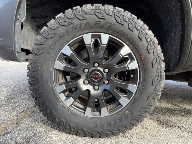 Used 2021 Nissan Titan PRO-4X w/ Pro-4x Convenience Package AWD/4WD image 16
