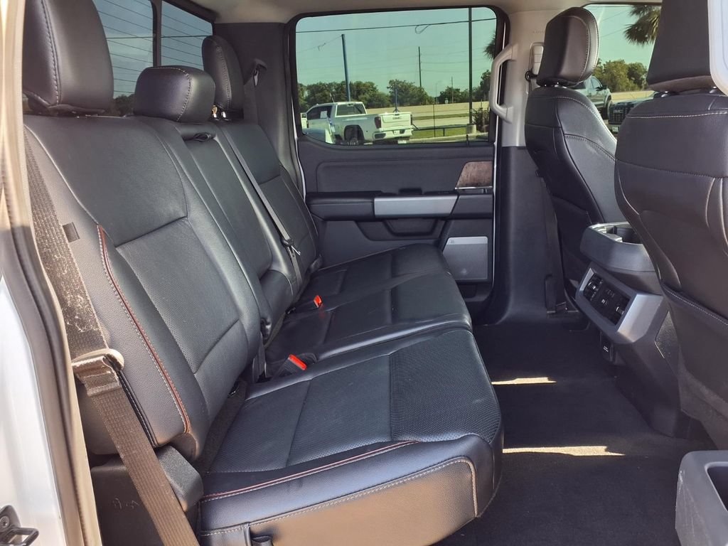 Used 2024 Ford F250 Lariat w/ Sport Appearance Package AWD/4WD image 28