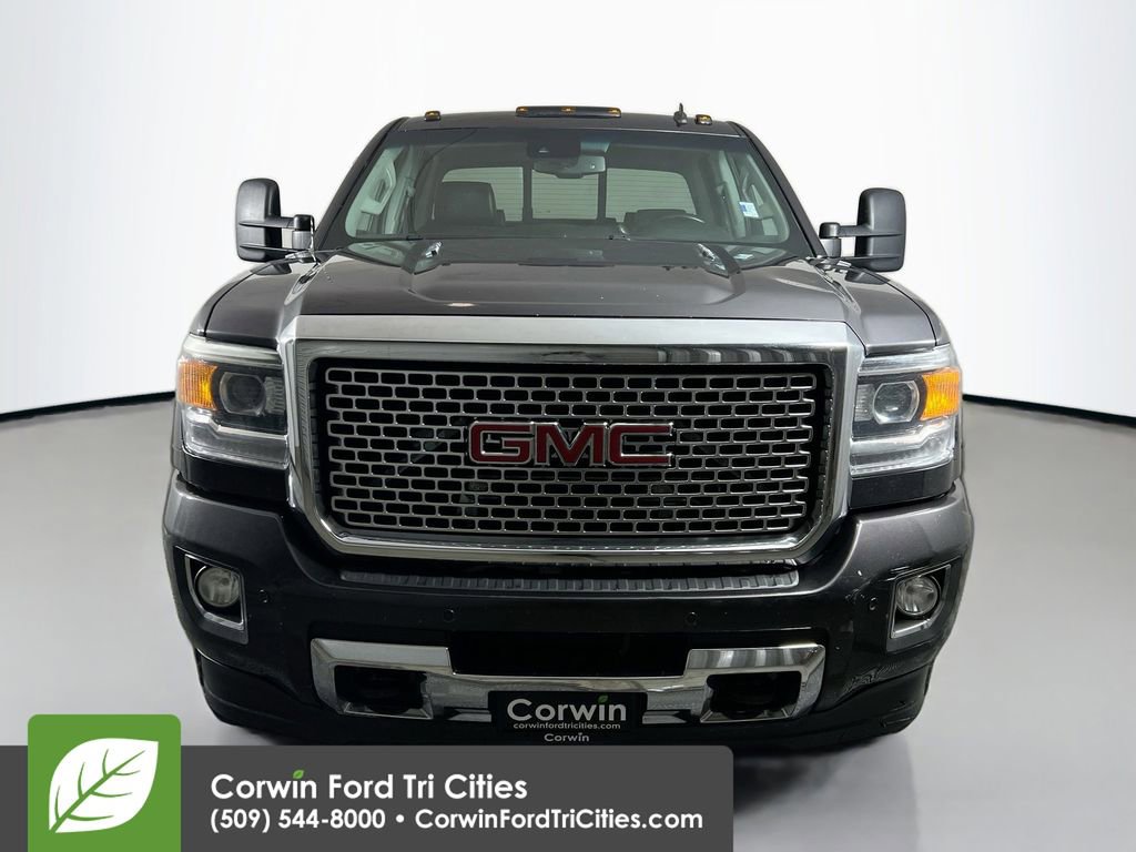 Used 2015 GMC Sierra 3500 Denali w/ Duramax Plus Package image 4