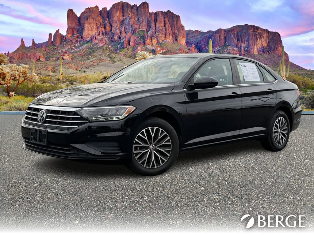 Used 2021 Volkswagen Jetta SE image 2
