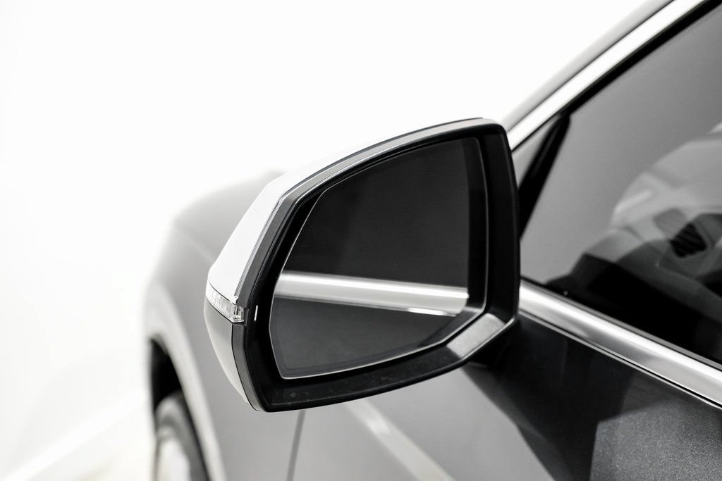 Used 2022 Audi SQ5 Prestige AWD/4WD image 38