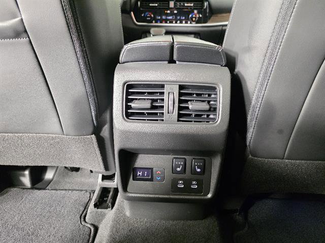 Used 2024 Nissan Rogue Platinum w/ Platinum Premium Package AWD/4WD image 45