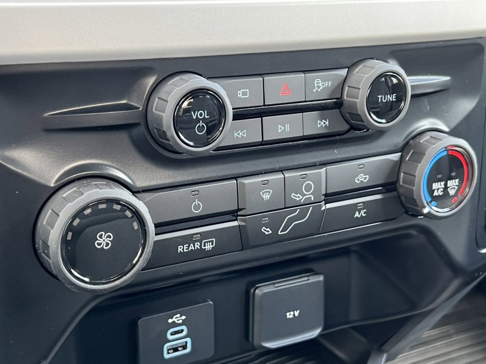 New 2026 Ford F250 4x4 Crew Cab Super Duty image 25