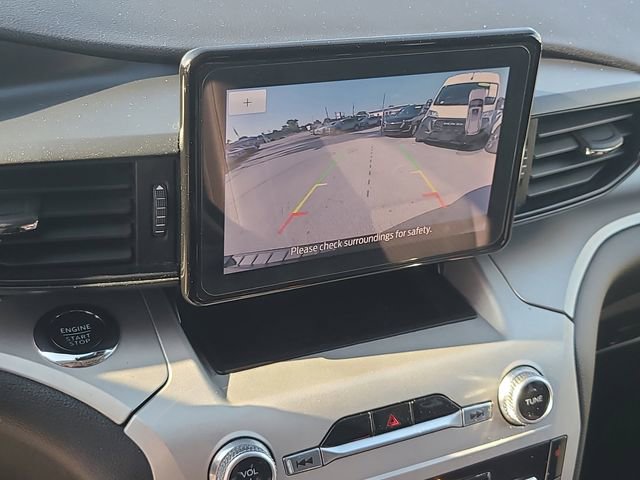 Used 2022 Ford Explorer XLT image 34