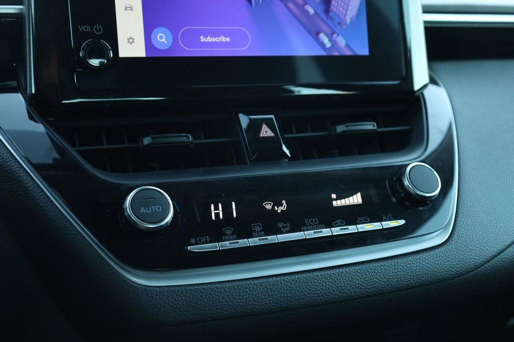 Used 2024 Toyota Corolla LE image 13