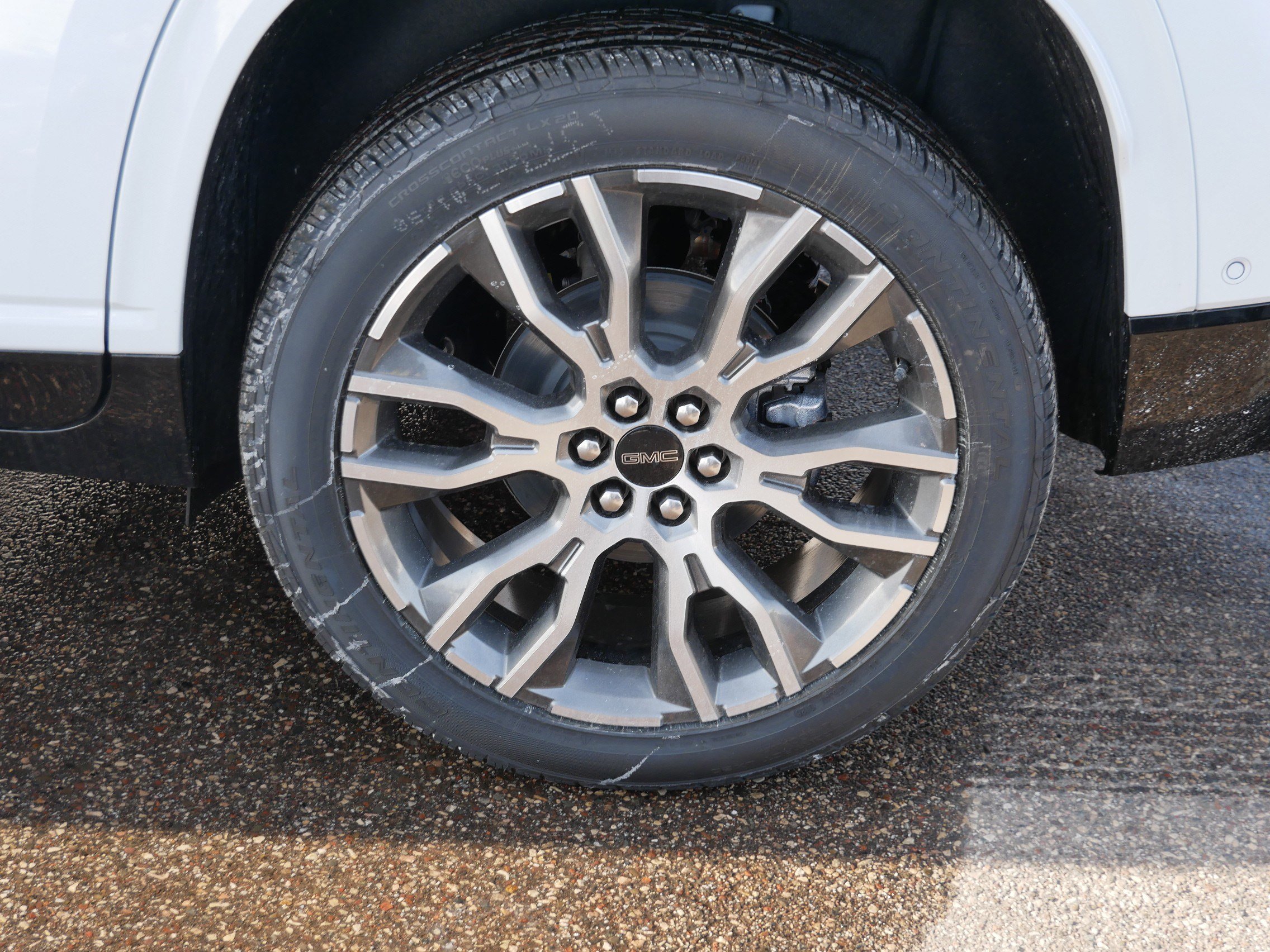 New 2026 GMC Acadia Denali Ultimate w/ LPO, Floor Liner Package image 3