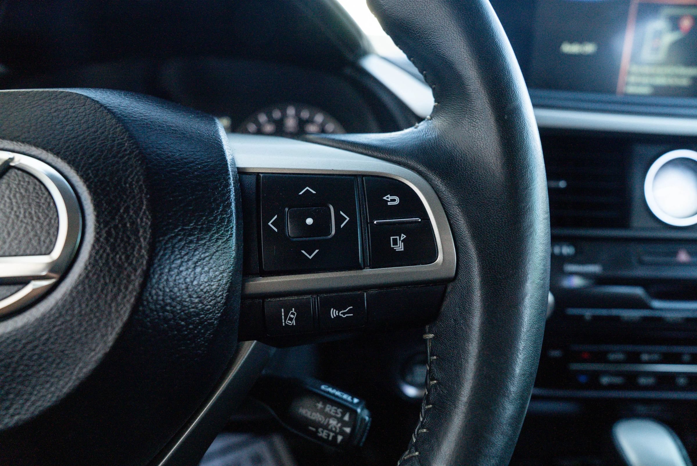 Used 2022 Lexus RX 350 FWD w/ Premium Package image 26