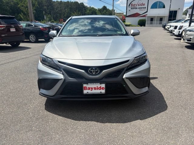 Used 2021 Toyota Camry SE w/ Cold Weather Package AWD/4WD image 4