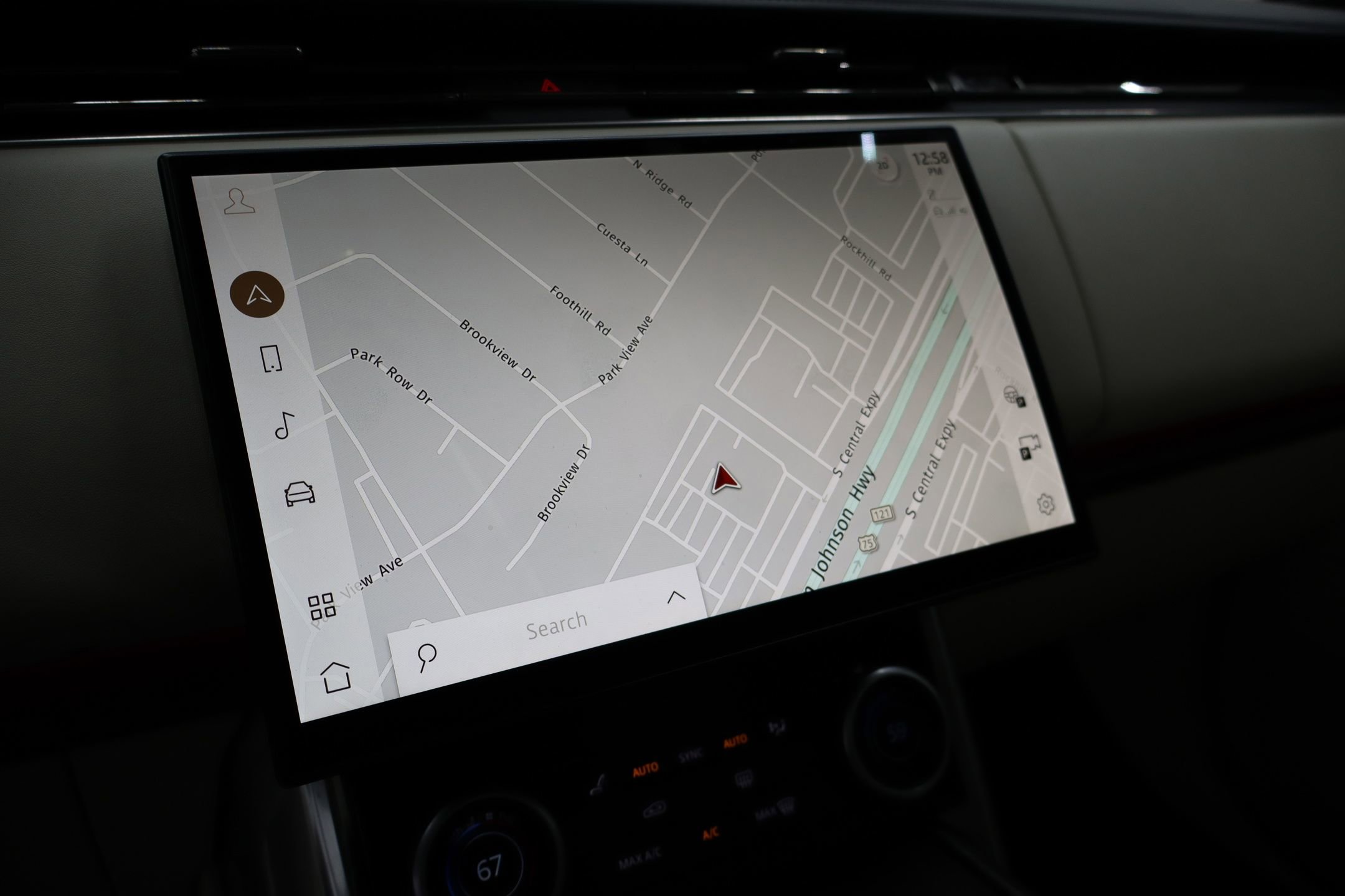 Used 2022 Land Rover Range Rover Long Wheelbase SE image 20