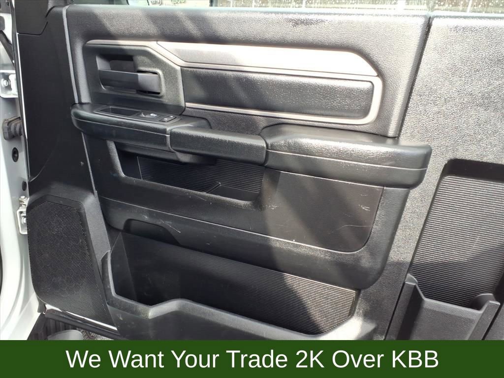 Used 2020 RAM 2500 Tradesman w/ Chrome Appearance Group image 17