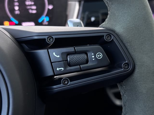 Certified 2026 Porsche Cayenne GTS AWD/4WD image 17