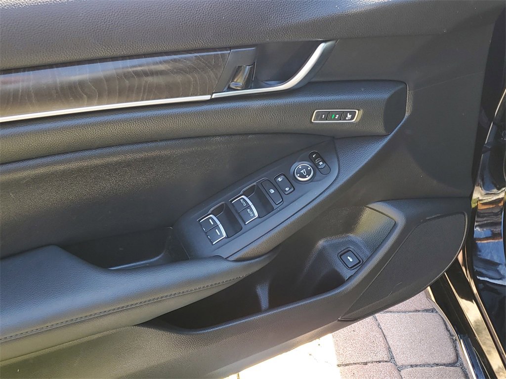 Used 2021 Honda Accord Touring image 20