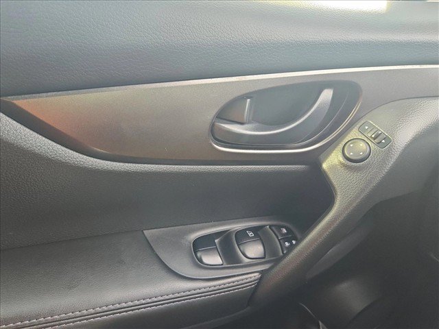 Used 2020 Nissan Rogue Sport S w/ Appearance Package FWD image 20
