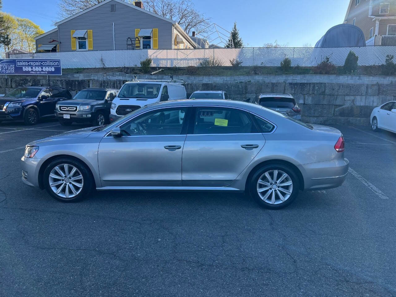 Used 2012 Volkswagen Passat 2.5 SEL Premium FWD image 13