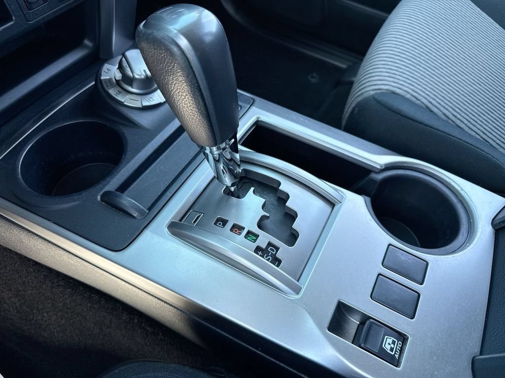 Used 2016 Toyota 4Runner SR5 AWD/4WD image 19