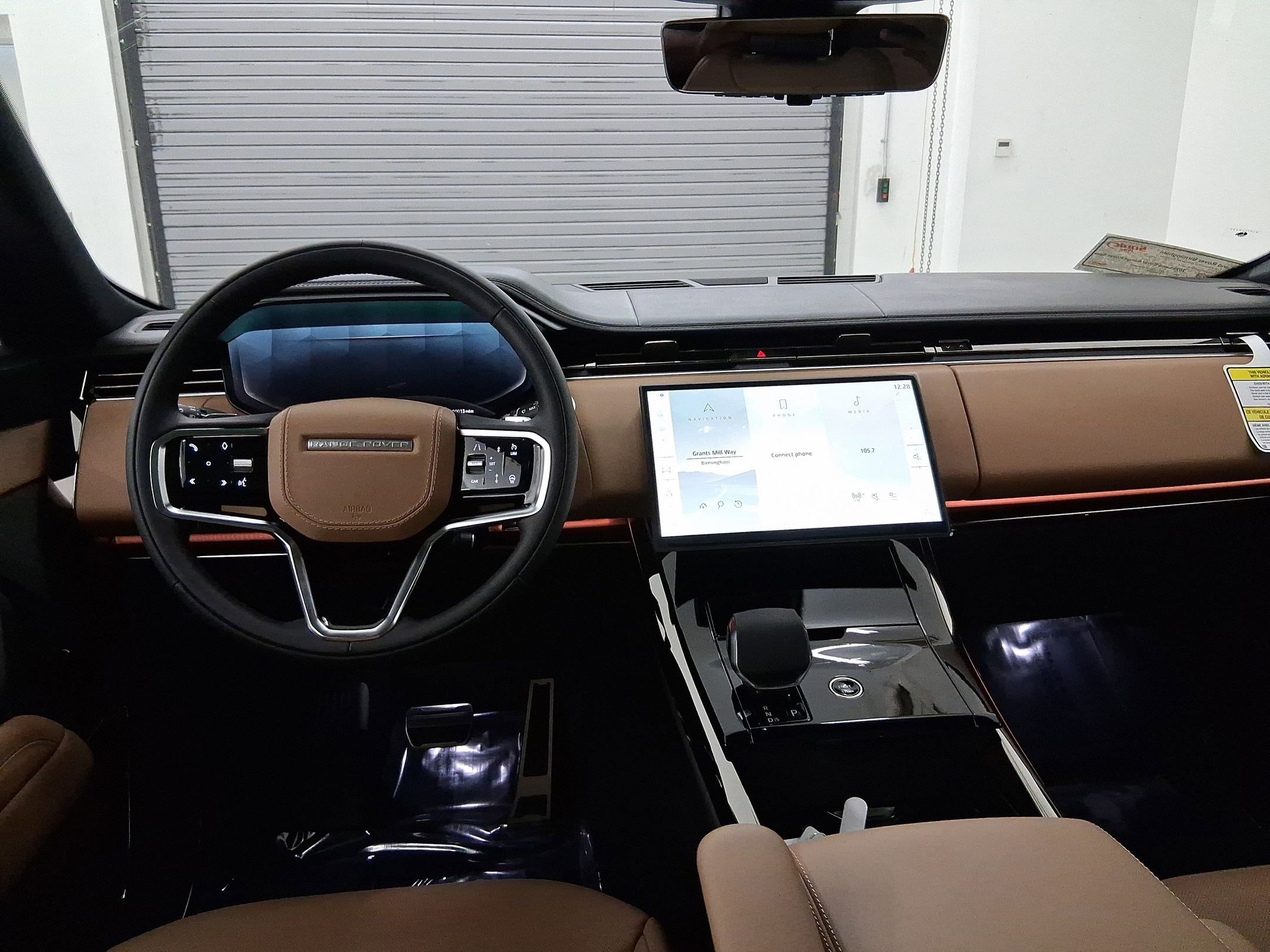 New 2025 Land Rover Range Rover Sport SE image 20